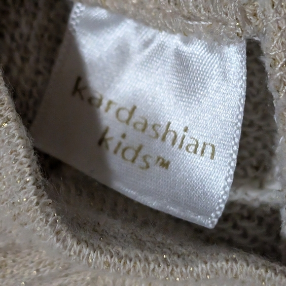 🛍️4 For $15🛍️Kardashian Kids Cream Sweatshirt and Jogger Set Cream/Gold Style - Picture 3 of 9